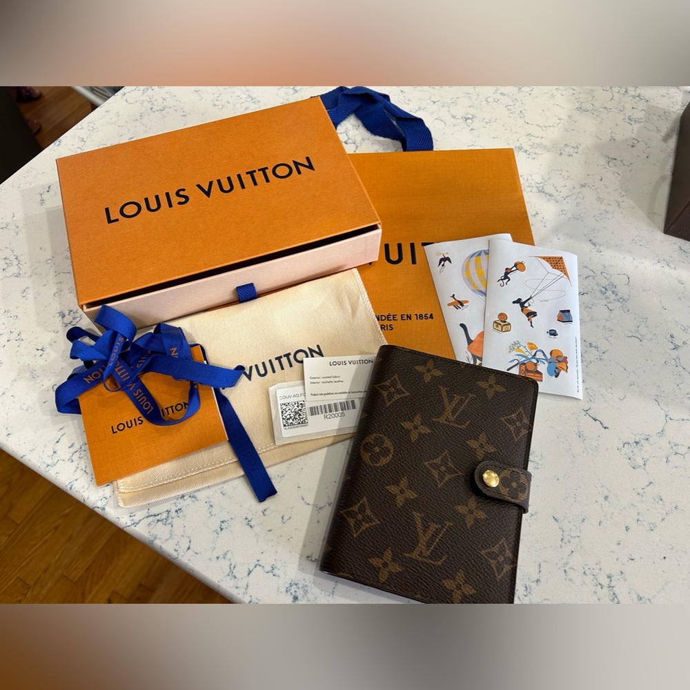 Louis Vuitton Small Ring Agenda Cover Monogram